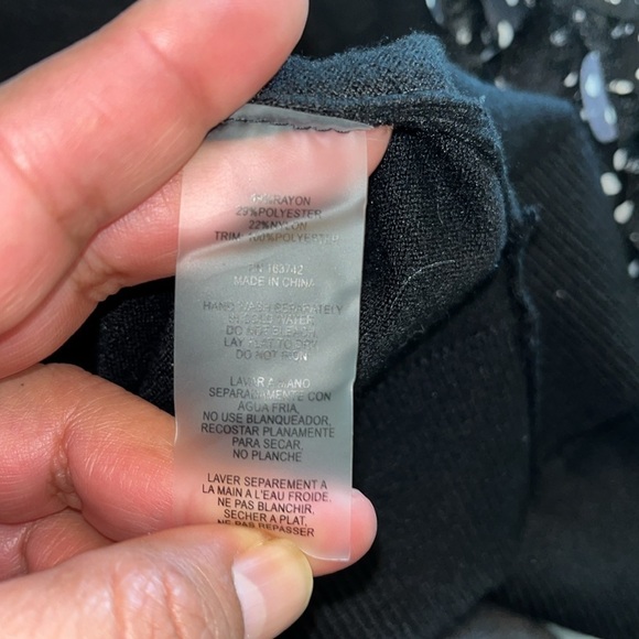 Sioni Womens NWT Black Lace Flutter Hearts Sleeve Ruffle Mock Neck Sweater XL - Picture 7 of 7